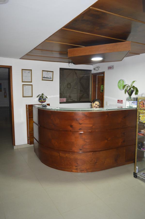 Hotel Las Palmas Fontibon ボゴタ エクステリア 写真